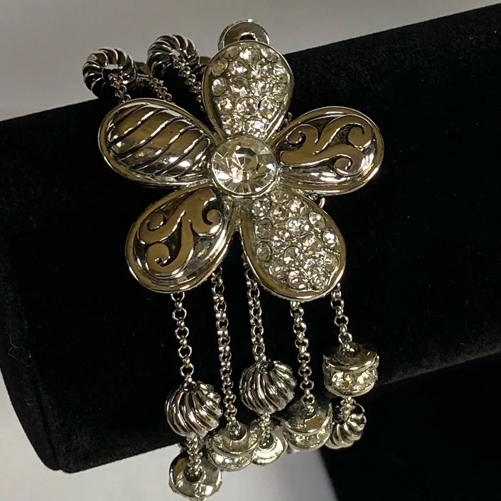 Vintage 4 Strand Large Silver & Crystal Magnetic Bracelet - Picture 9 of 12